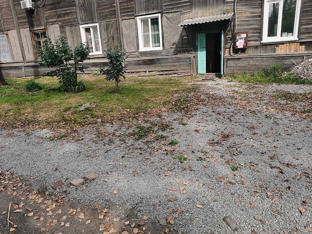 Красивый снаружи, но с изъяном внутри: управляйка Хабаровска отказывается обслуживать барак 