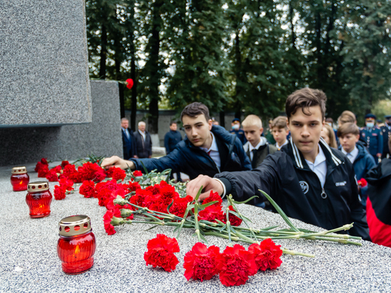 В Рязани на Скорбященском кладбище почтили память блокадников Ленинграда