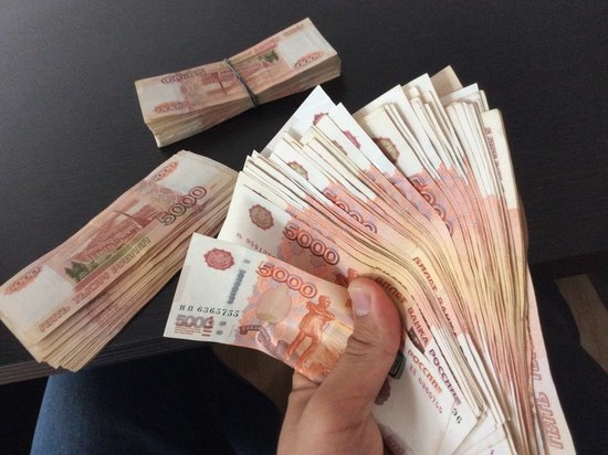 В Ростове осудили бывшего начальника отдела полиции за взятку в 550 тысяч рублей