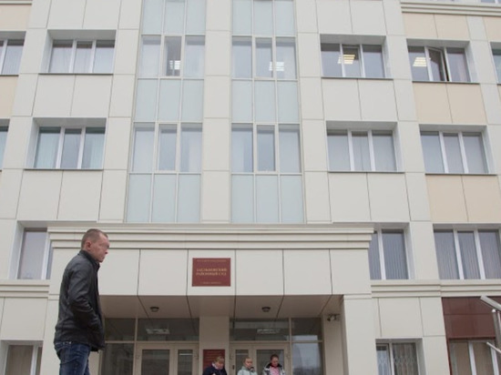 В Новосибирске суд эвакуировали из-за слов обвиняемой о гранатомете в сумке