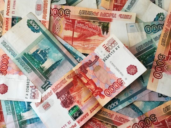 Средняя зарплата в Забайкалье выросла на 1,5 тысячи за год