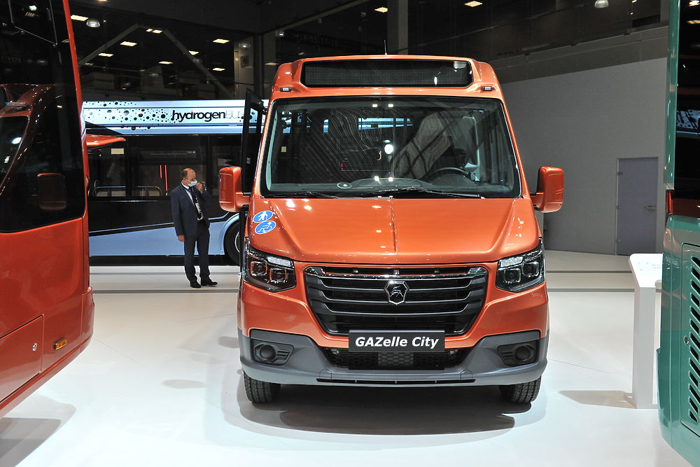 Водоробусы и электромобили: ГАЗ представил умный экотранспорт будущего
