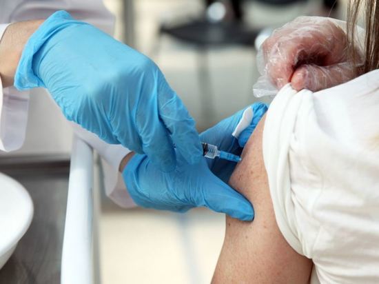 В США собрались разработать единую вакцину от коронавируса и гриппа
