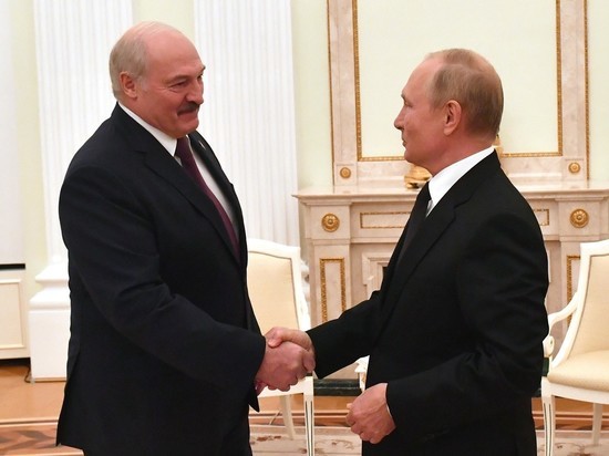 Путин пообещал Лукашенко $630 млн за год