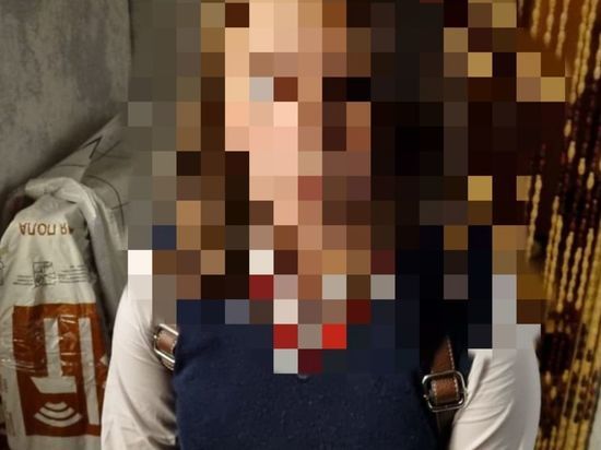 Полиция спасла школьницу из Гатчины от педофила