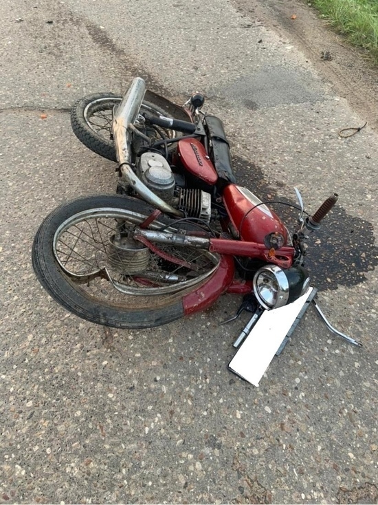Сбиты в Тверской области мотоциклист умер по дороге в больницу