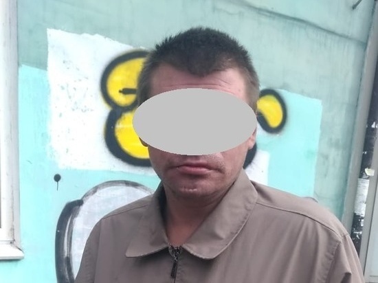 В Рязани патрульные задержали мужчину, которого искали приставы