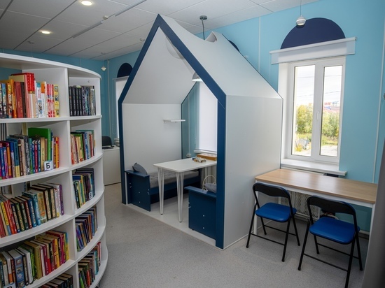 Больше не нужно соблюдать тишину: стильную библиотеку с кофейней открыли в Салехарде