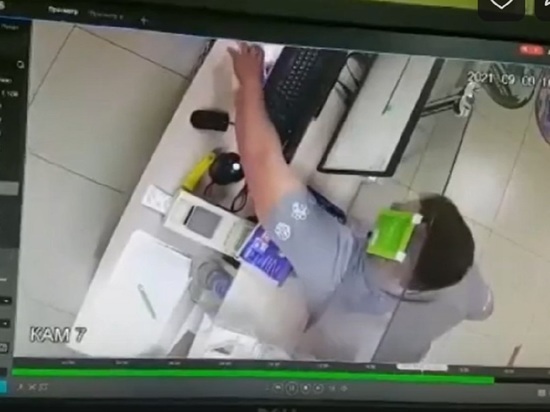 Укравший из аптеки препараты белгородец попал на камеры видеонаблюдения