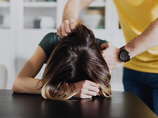 Смолянина будут судить за истязание своих двоих детей