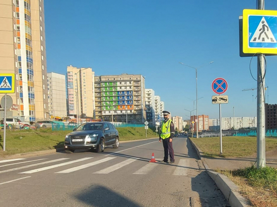 Женщина сбила 15-летнюю девочку на пешеходном переходе в Красноярске