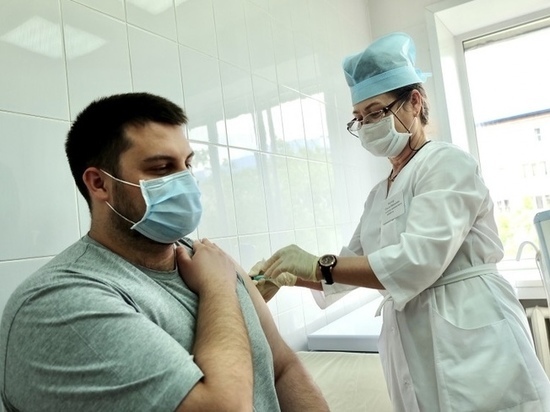 Когда привитые красноярцы примут участие в розыгрыше 100 000 рублей