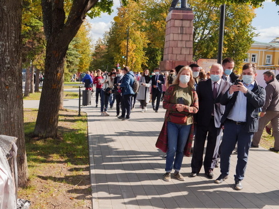 Как будет благоустраиваться Кинешма глава Ивановской области обсудил с жителями во время праздника Волжского бульвара