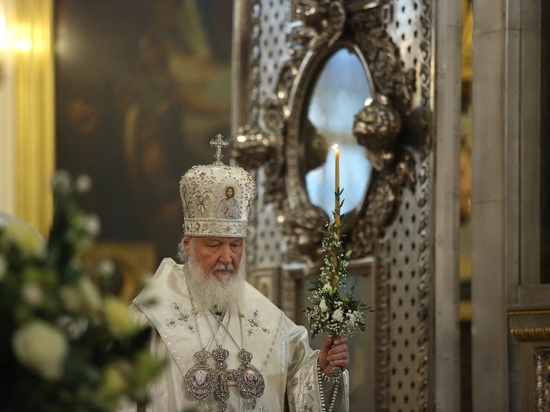Патриарх Кирилл прибыл в Петербург для проведения литургии в честь 800-летия Александра Невского