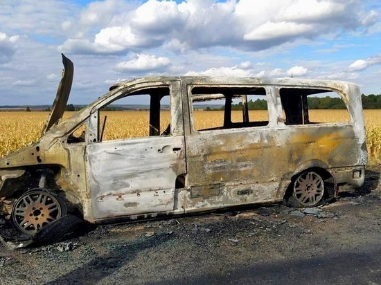 На трассе в Пронском районе сгорел рейсовый микроавтобус