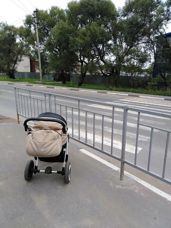 В Тверской области перед пешеходным переходом установили забор
