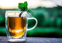Ученые из Пекинского университета провели исследование, в ходе которого выяснили, что регулярное употребление чая улучшает когнитивные способности и поддерживает здоровье.
