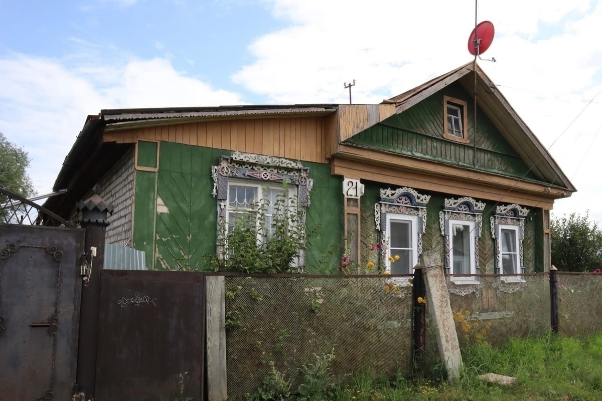 Областная администрация пообещала урегулировать казус с самым загадочным домом Костромы