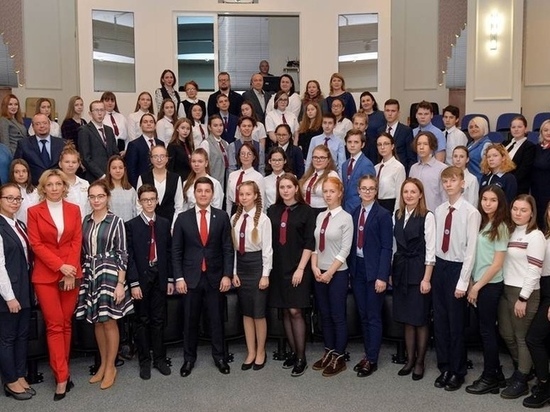Школьники могут вступить в Клуб юных дипломатов Салехарда