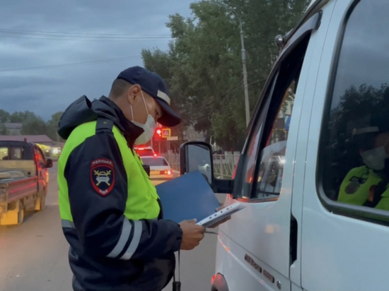 Инспекторы ДПС в Туве выявили 7  неисправных пассажирских автобусов