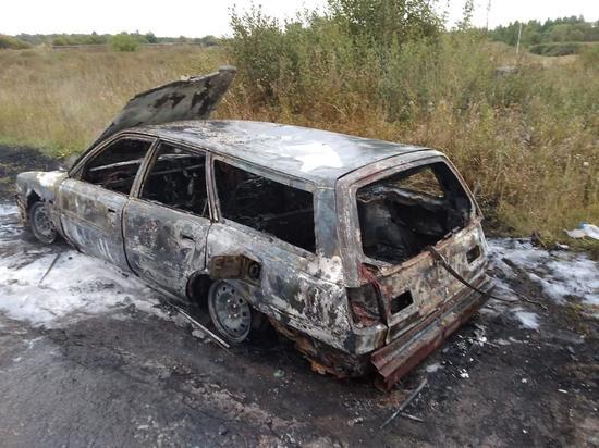 В Старожиловском районе сгорела Toyota Camry