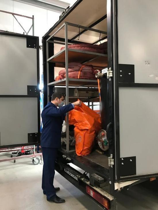 Только после прокурорской проверки комплекс для ливидации разливов нефти доставили в Яр-Сале