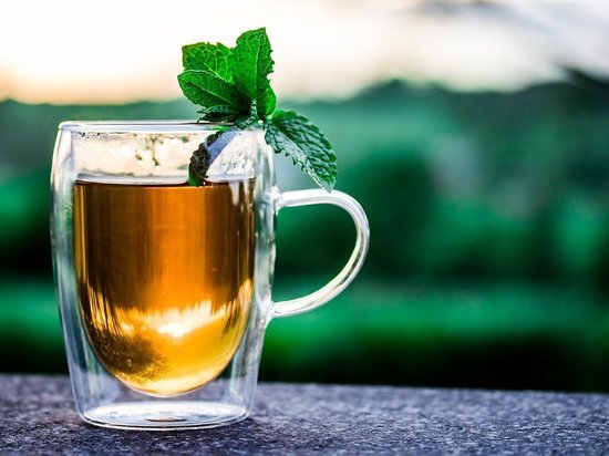 Эксперты назвали 10 полезных свойств чая с мятой