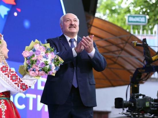 В Белоруссии мужчину посадили на полтора года за оскорбление Лукашенко
