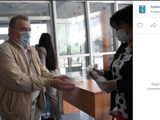 Белгородцам на избирательных участках измерят температуру и выдадут маски