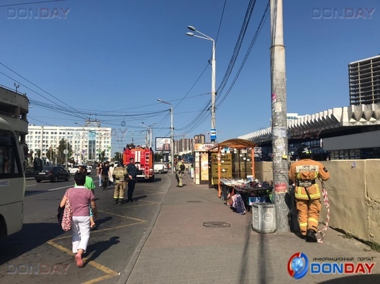 На остановке возле ростовского автовокзала обнаружили бесхозную сумку