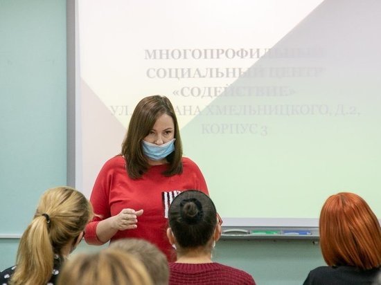 В Астрахани детям-сиротам объяснили, где им обязательно помогут