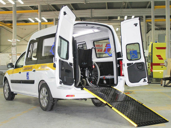 В реабилитационном центре ДНР появился автомобиль для инвалидов