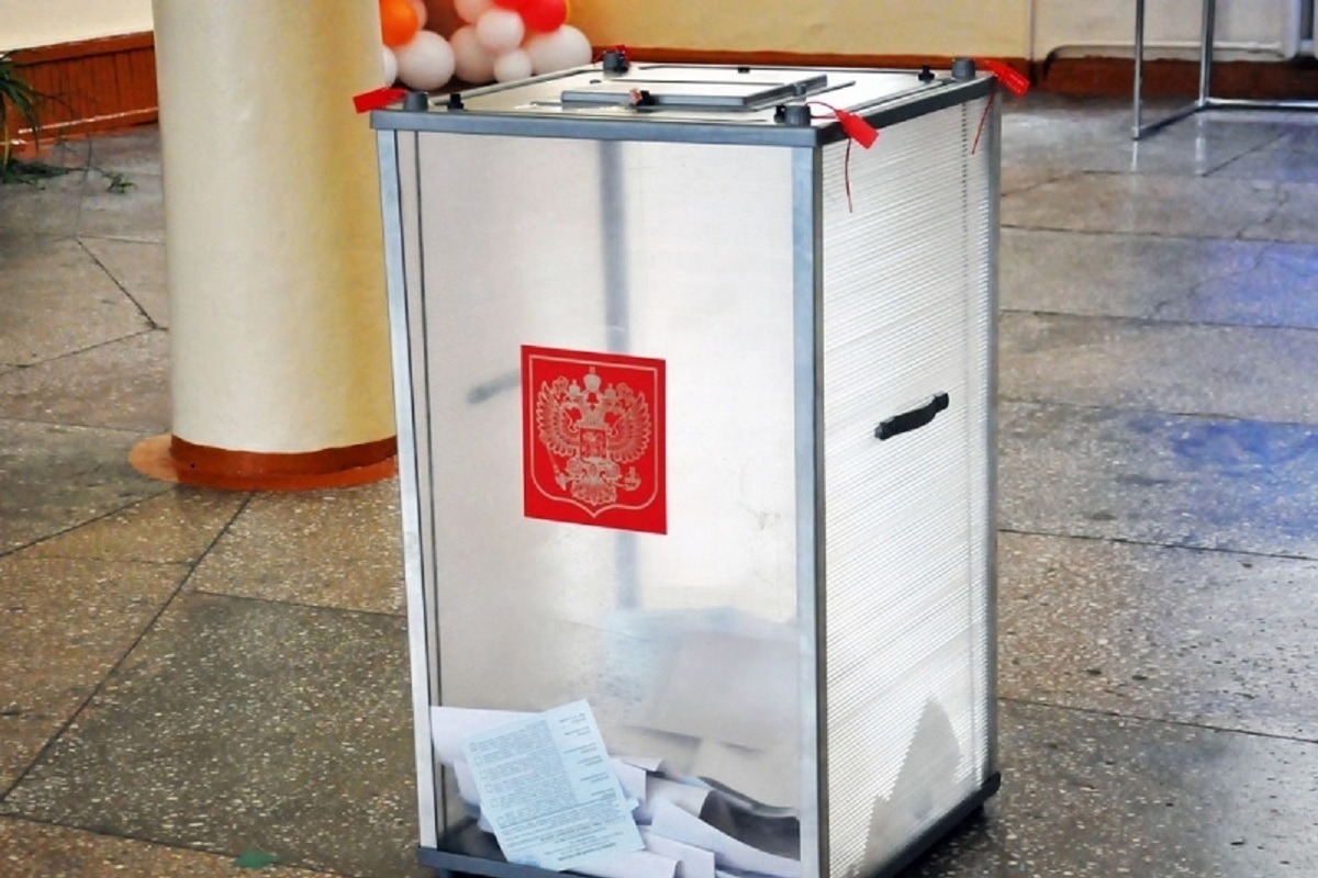 Опломбирование стационарного ящика для голосования
