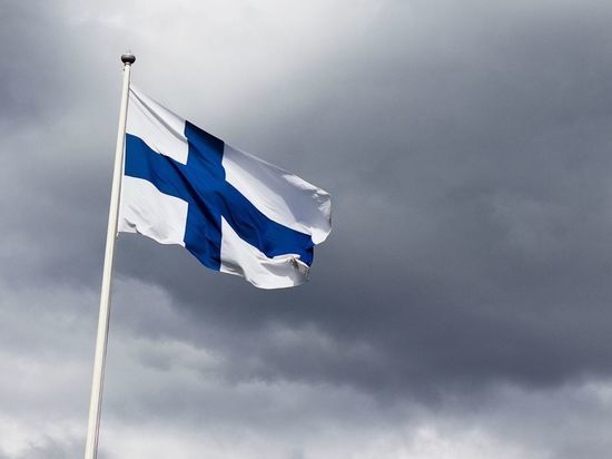 Финляндия продлила ограничения на въезд для петербургских туристов до 10 октября