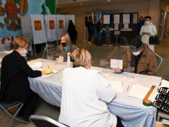 На Чукотке первыми в стране открылись избирательные участки