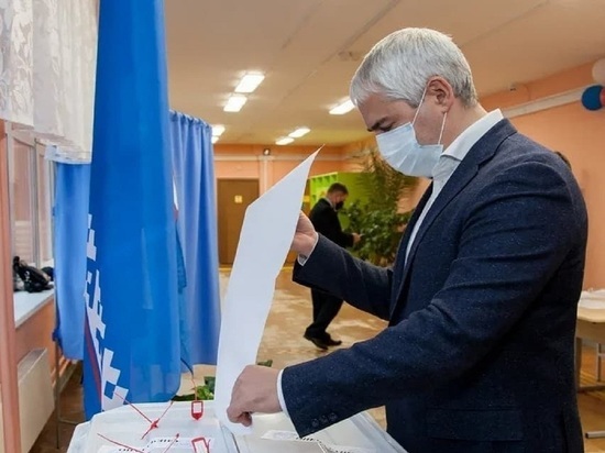 Оценил уровень подготовки и проголосовал: о работе избирательных участков в городе рассказал глава Ноябрьска