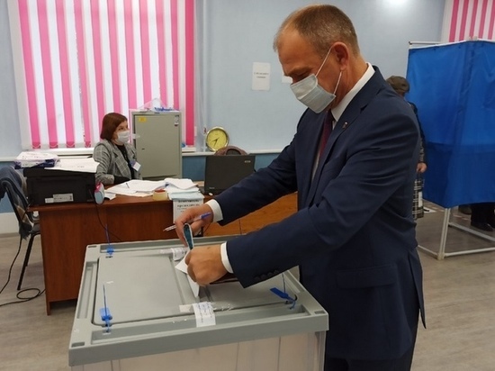 Заместитель брянского губернатора проголосовал на выборах в Госдуму