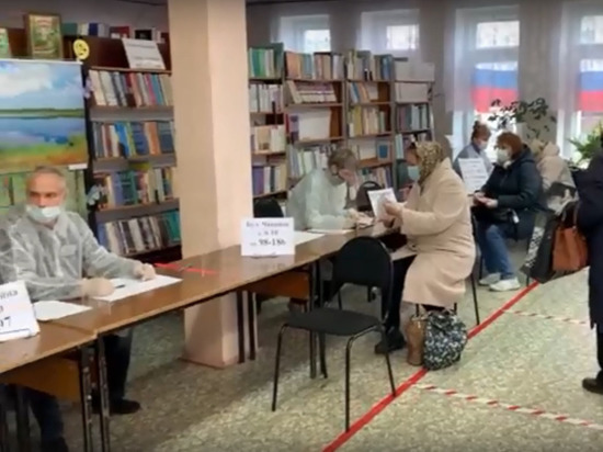 Избиратели пришли на участки Йошкар-Олы еще до их открытия