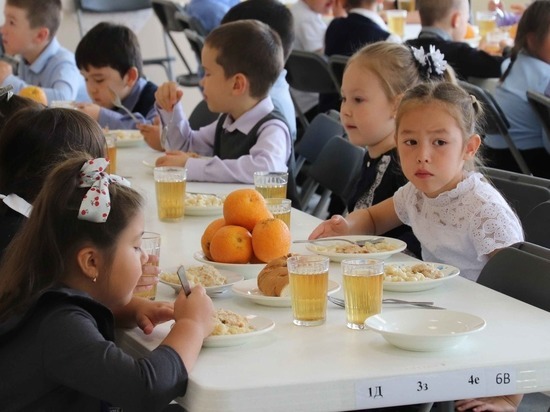 Сбалансированное меню и фрукты каждый день в школах Анадыря