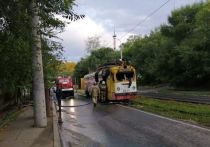 Рано 18 сентября в Хабаровске между остановками "Дальдизель" и "38 школа" загорелся спецвагон