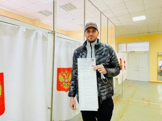 Игрок баскетбольного клуба «Челбаскет» проголосовал на выборах