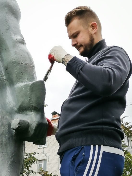 В Калуге блогер покрасил памятник