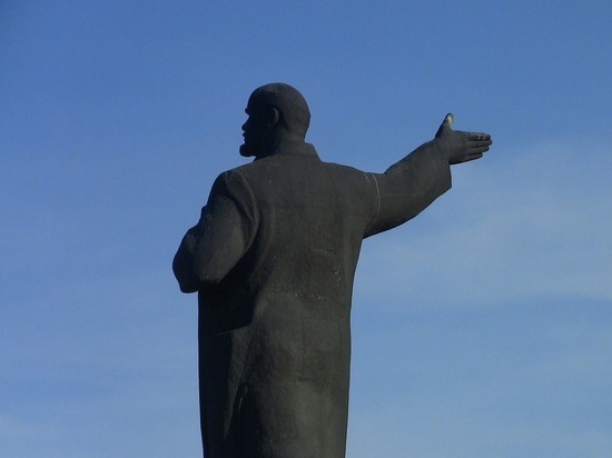 Историк рассказал об ограблении Ленина в Москве