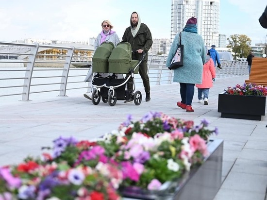 В Челябинске официально открыли набережную за филармонией