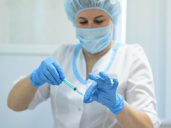 Четверть детей вакцинировали от гриппа в Свердловской области