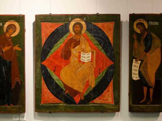 В Мурманске открылась выставка «Иконы Свято-Никольской церкви из села Ковда»