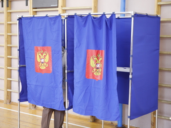 «Единая Россия» лидирует на выборах в Заксобрание Петербурга