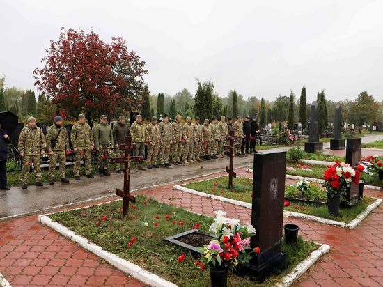 В Рязанской области офицеры СОБР почтили память погибшего сослуживца