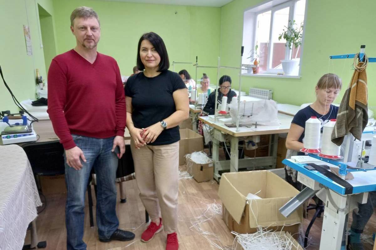 Евгений Зимняков в ходе рабочей поездки по Костромской области посетил швейную фабрику в Нерехте