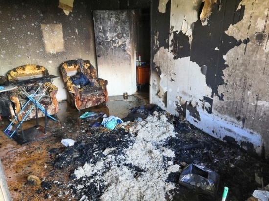 В Дорогобуже во время пожара в квартире пострадал смолянин